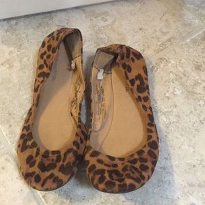 Leopard print ballet flat